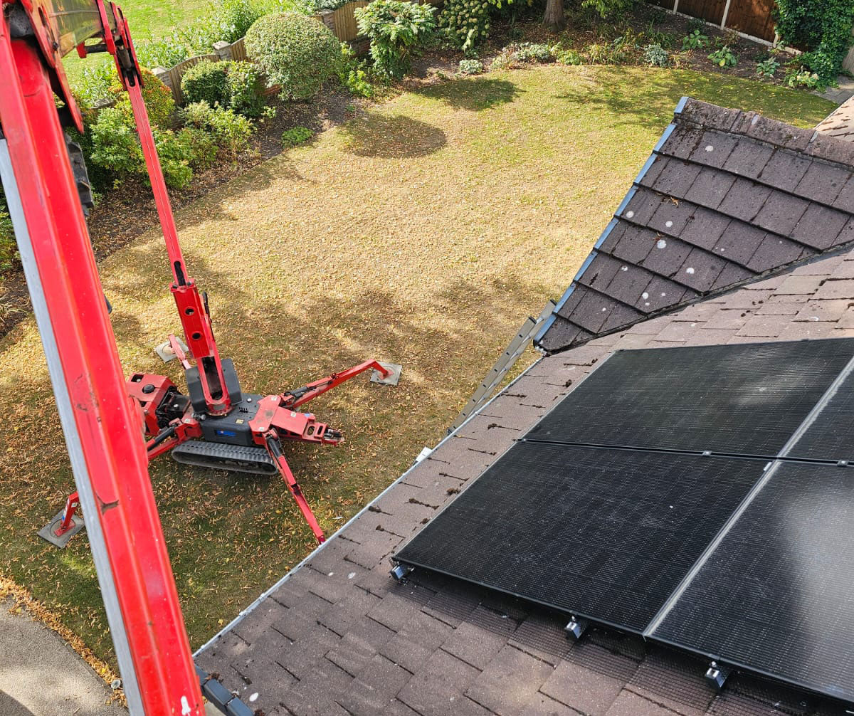 Protecting+Solar+Panels+From+Pigeons+in+Edwalton